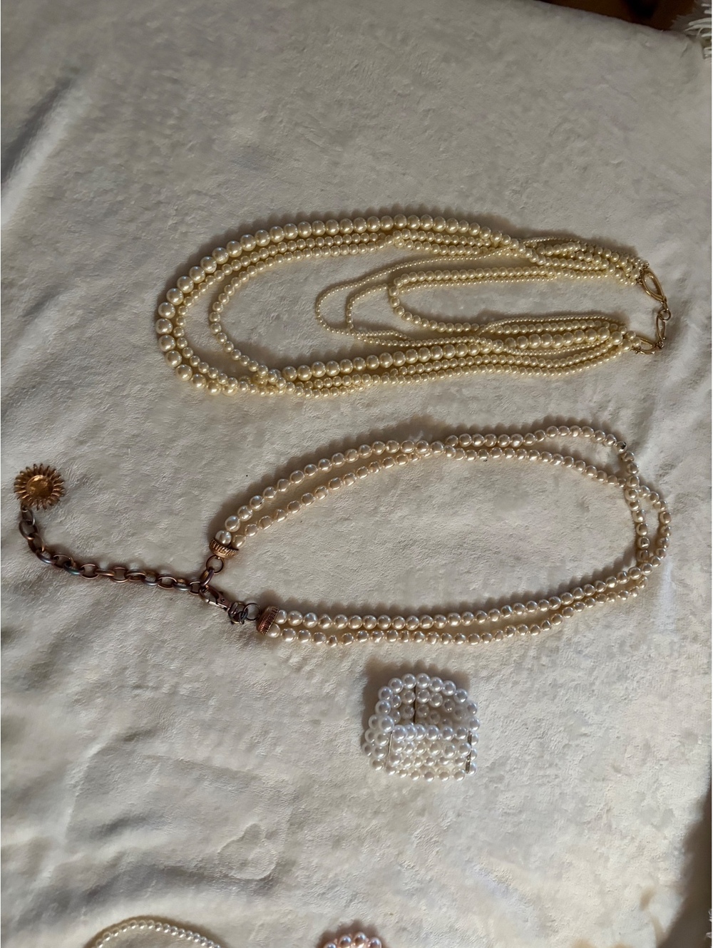 Lot of faux pearl fashion jewelry belt, multistrand necklace bracelet